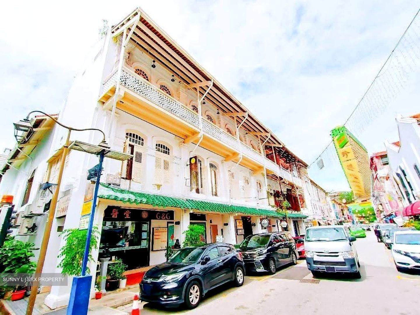 Royal At Chinatown (D1), Retail #626228351